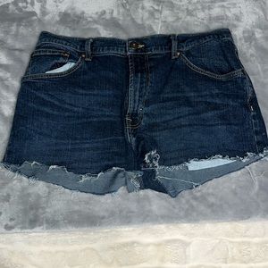 Wrangler straight fit dark wash jean shorts